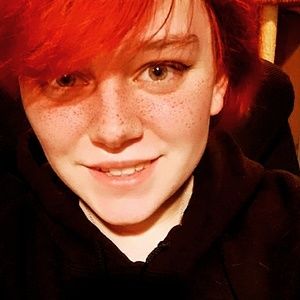 Meet your Posher, Becca